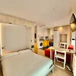 Apartment 19 Living Leon